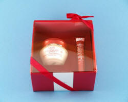 Confezione di plastica